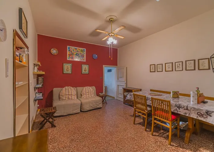 Διαμέρισμα Bilocale Nel Centro Di *